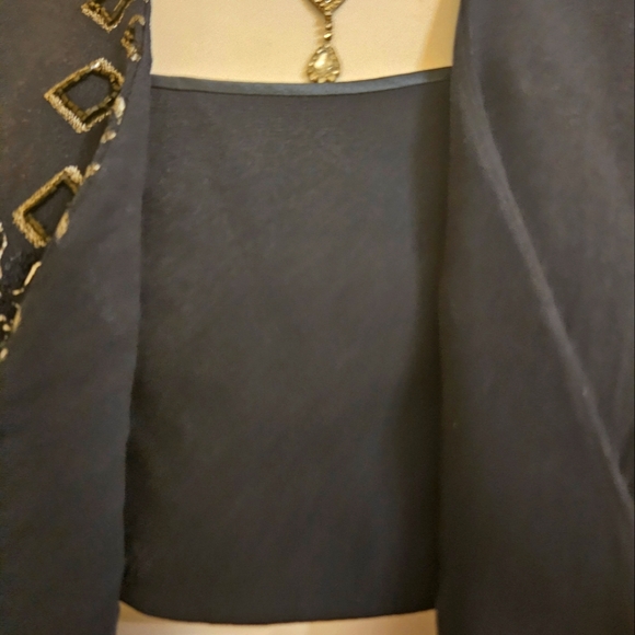 FELICE Two Piece Ladies Elegant Navy Suit - Picture 7 of 8